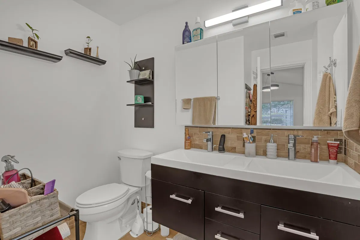 Residence photo 19