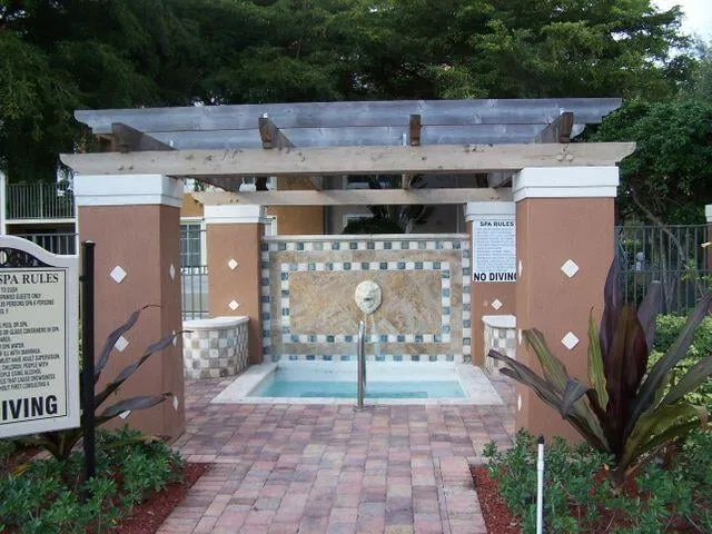Unit 107 photo 22