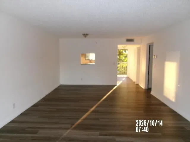 Residence photo 4