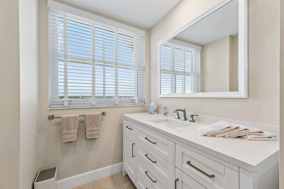 Unit 151 photo 22