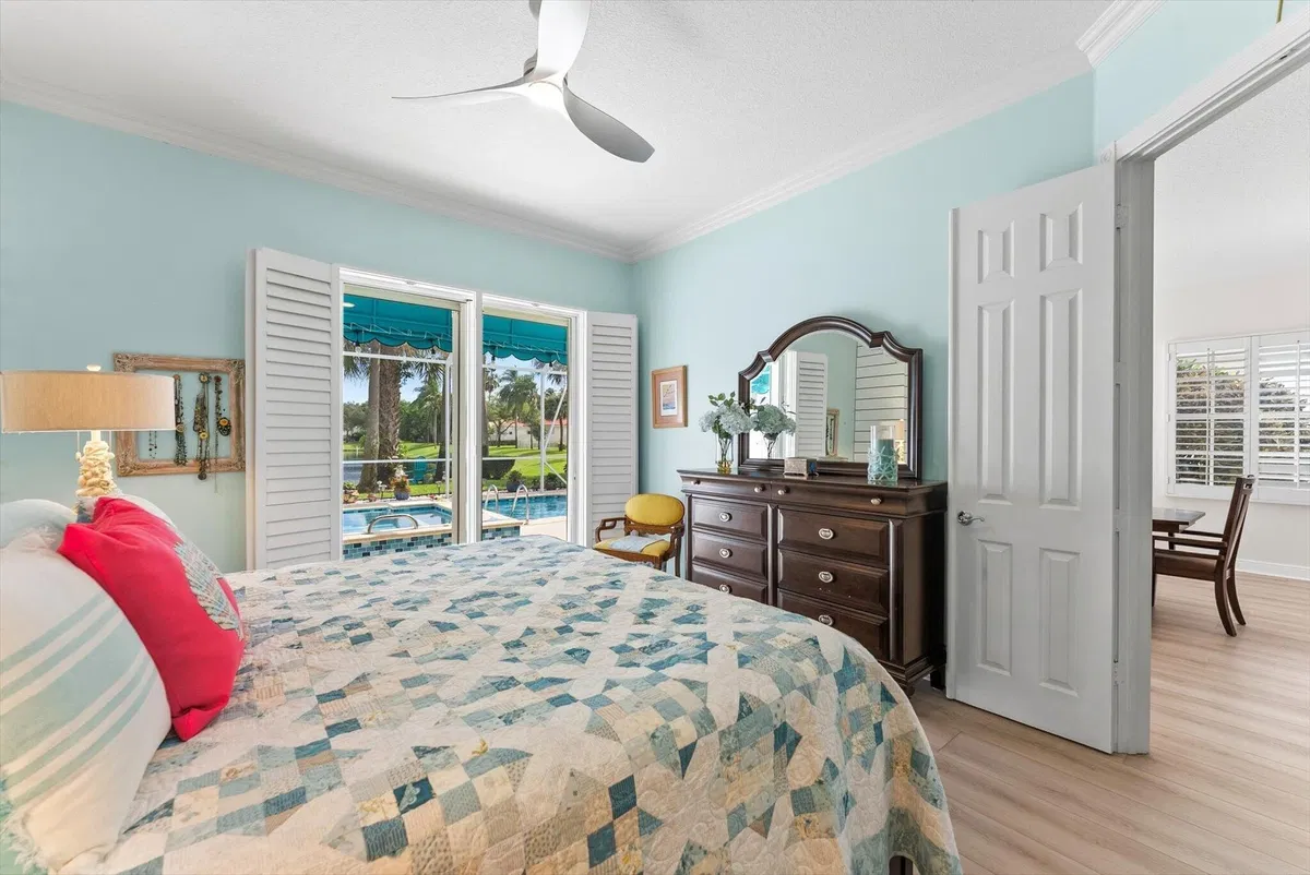 Residence photo 19