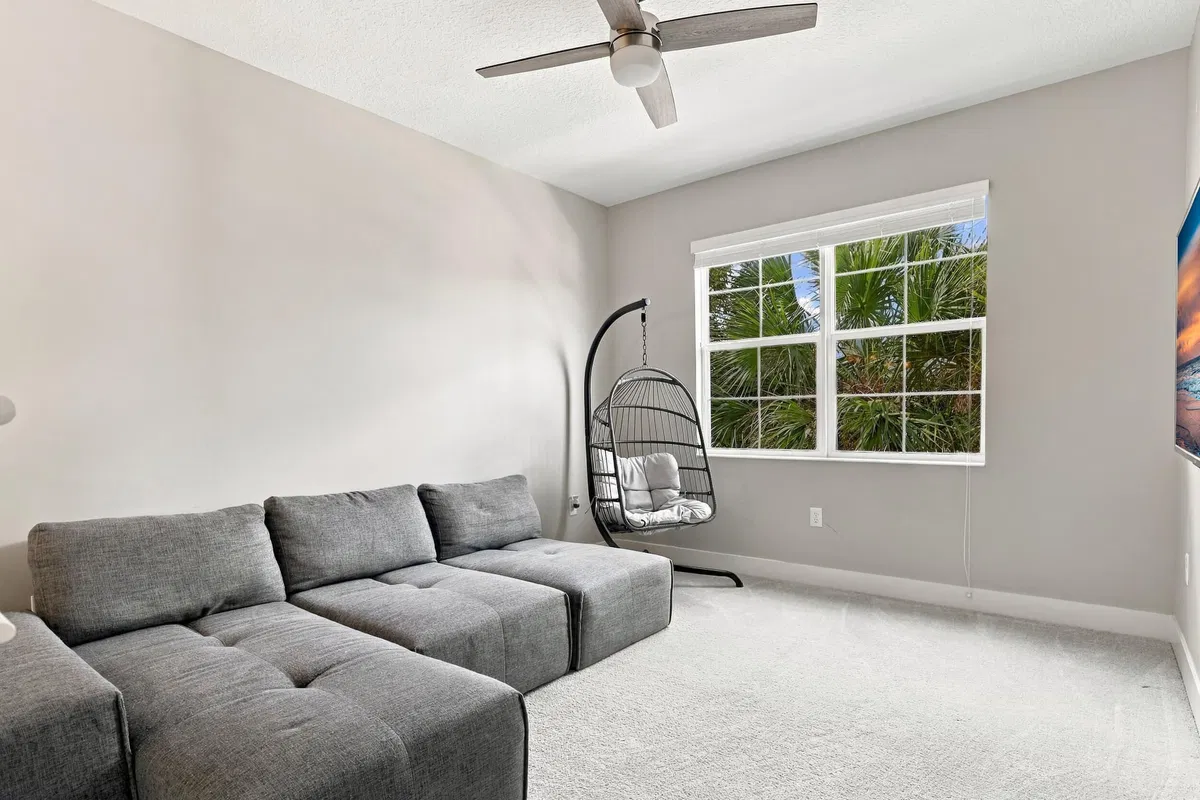  Residence photo 16