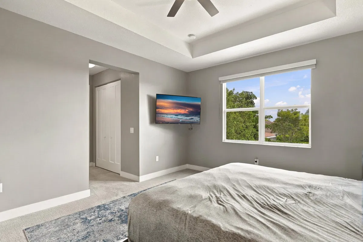  Residence photo 19