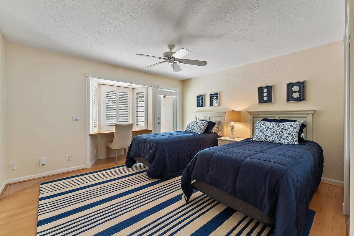  Residence photo 31