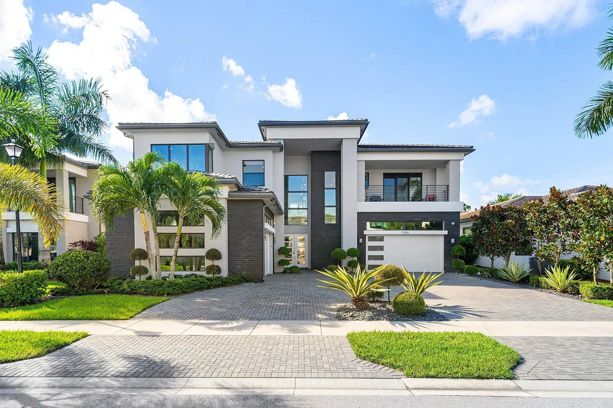 Boca Bridges Residence