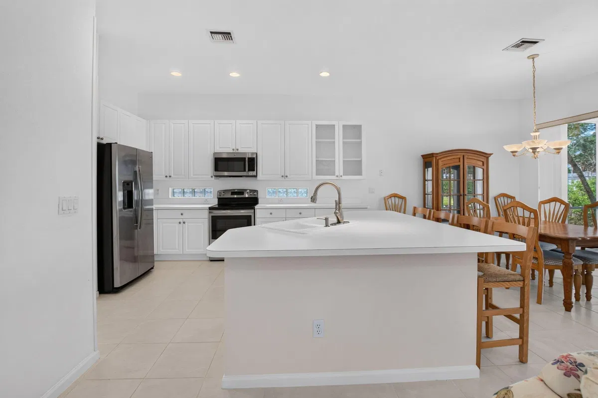 Residence photo 10