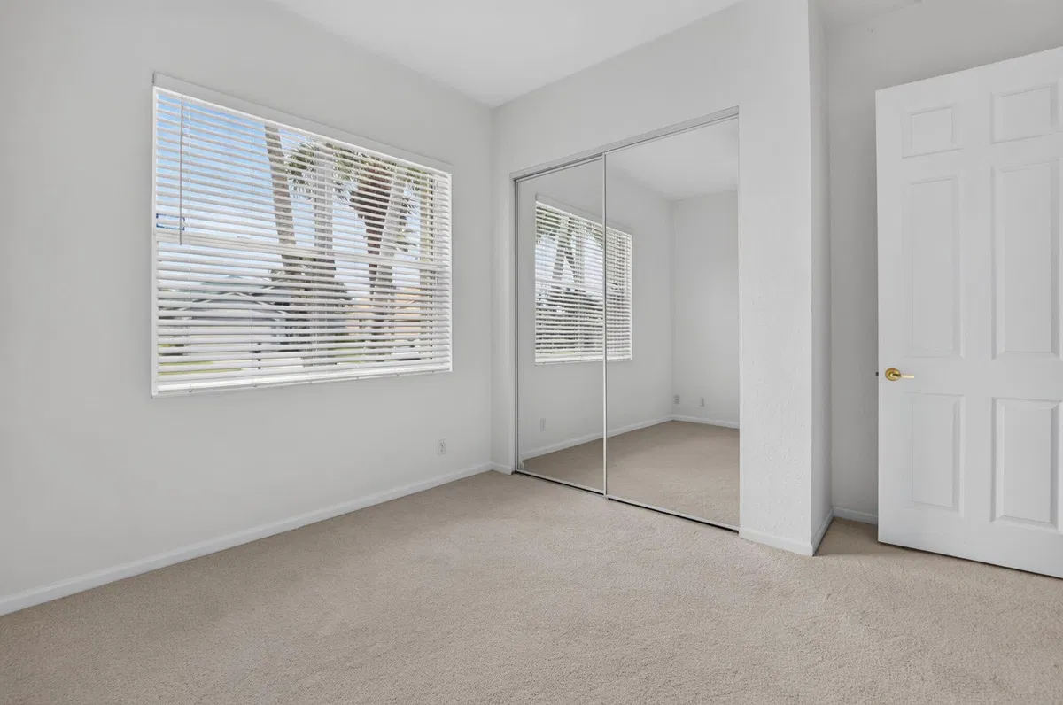 Residence photo 34