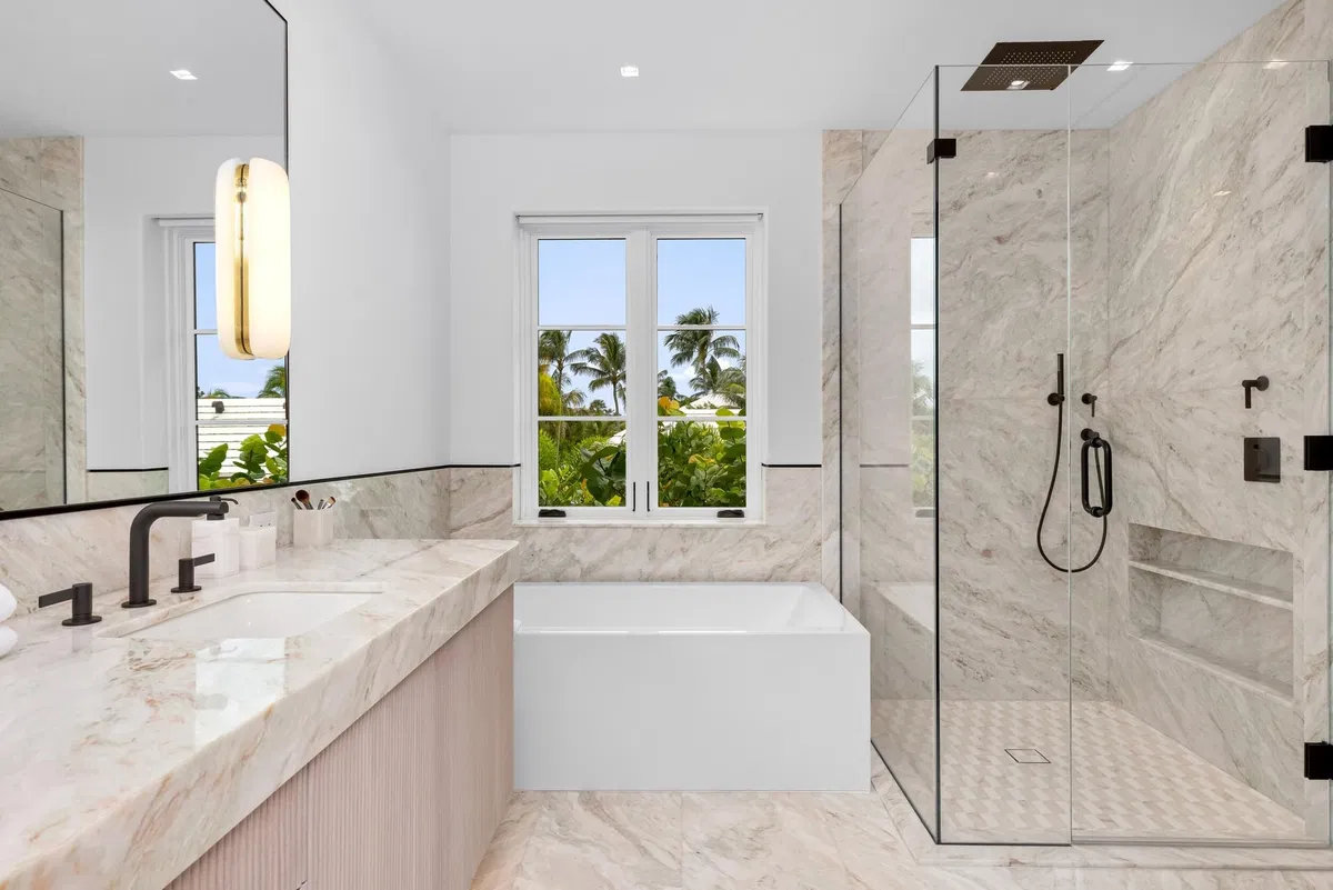 North End Palm Beach Residence photo 40