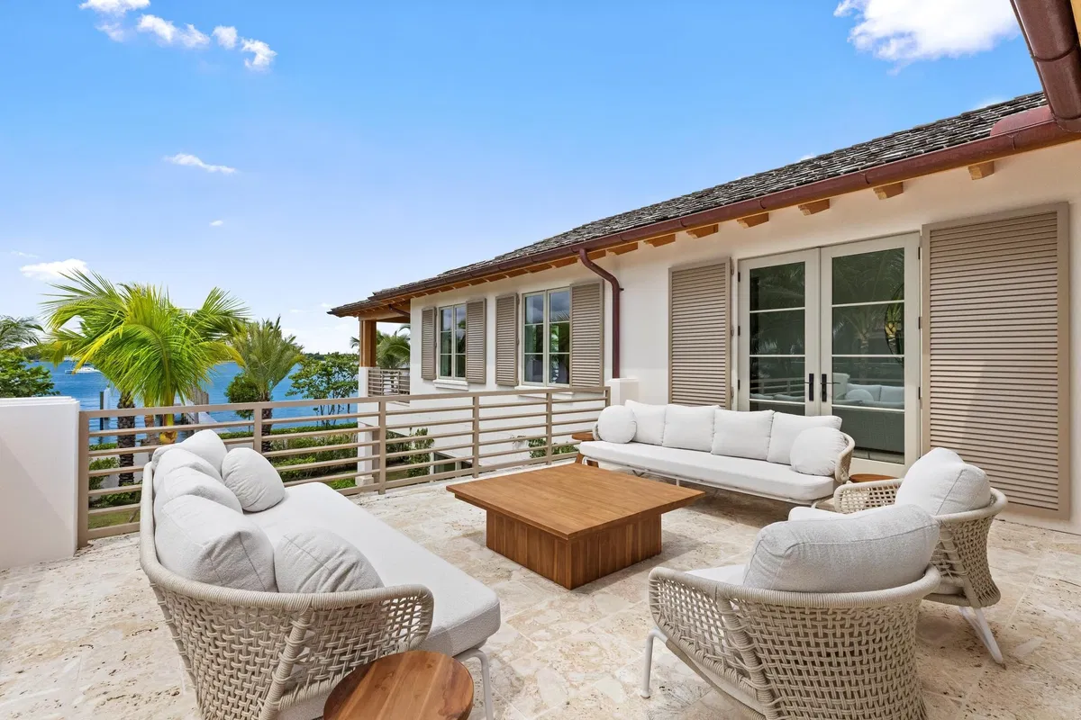 North End Palm Beach Residence photo 46