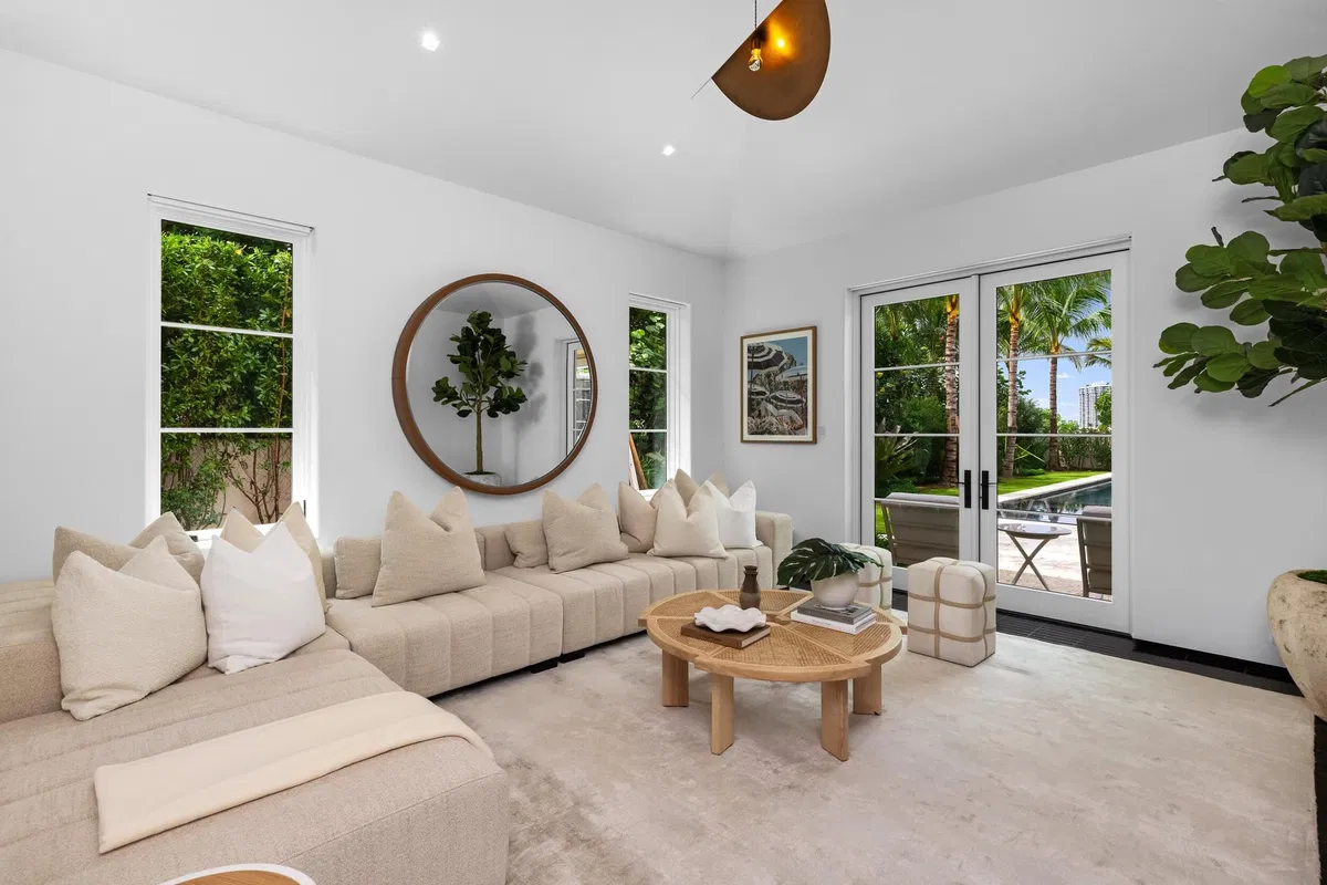 North End Palm Beach Residence photo 52