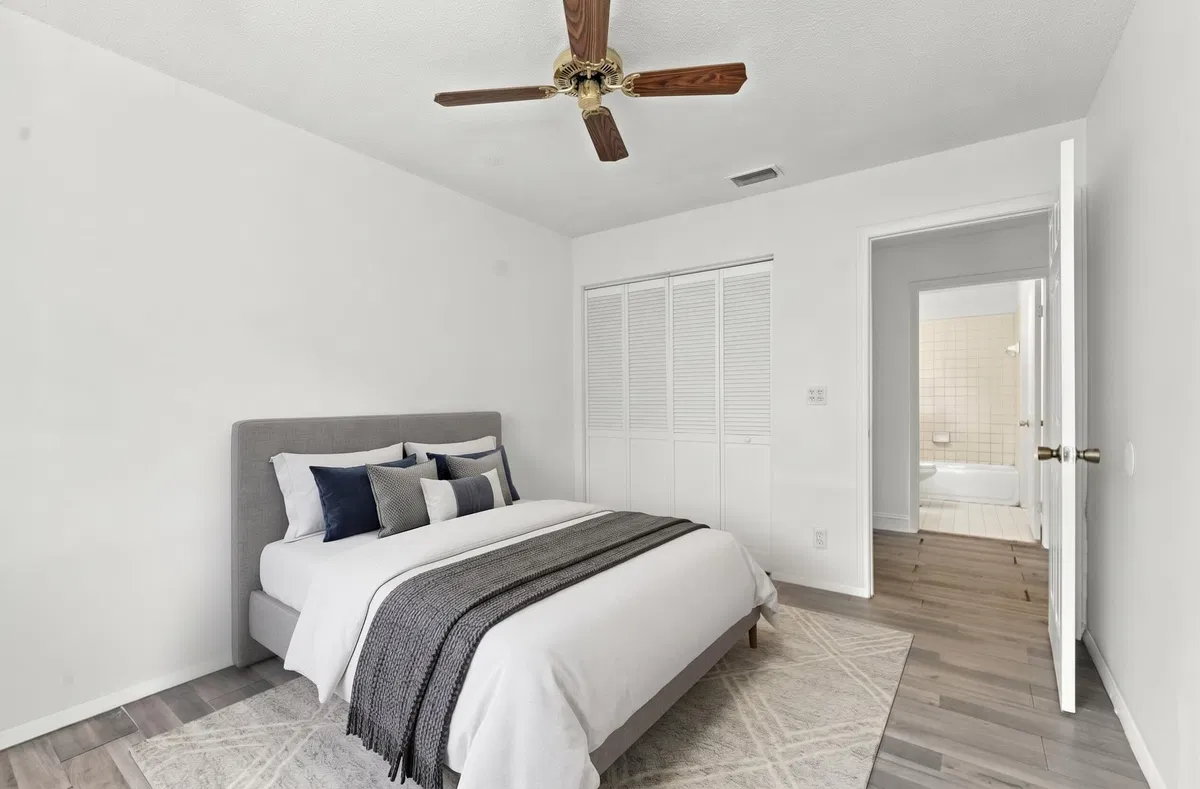  Residence photo 34