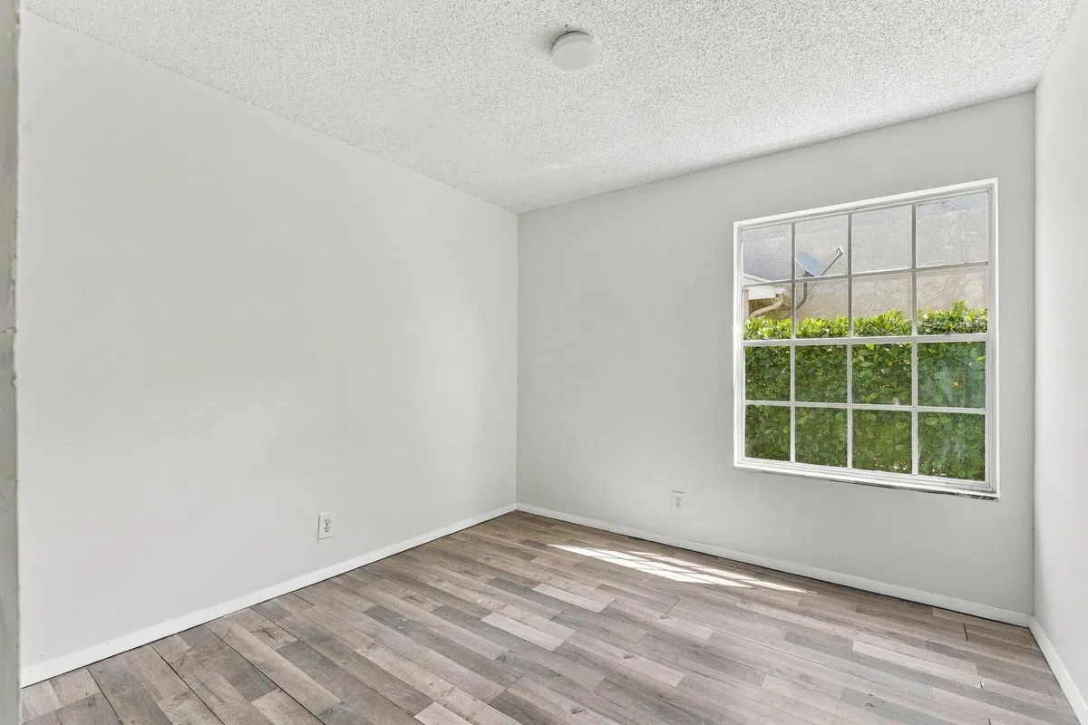  Residence photo 37