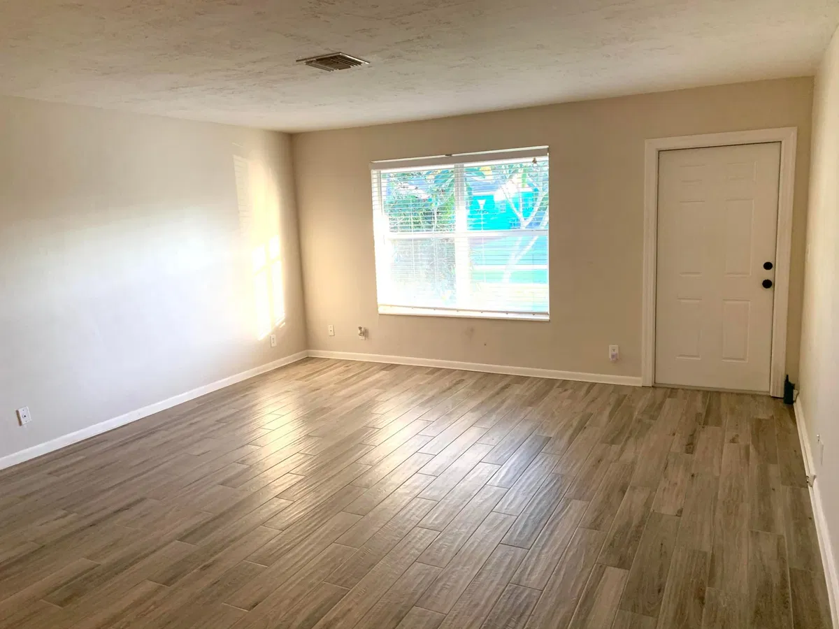 Residence photo 4