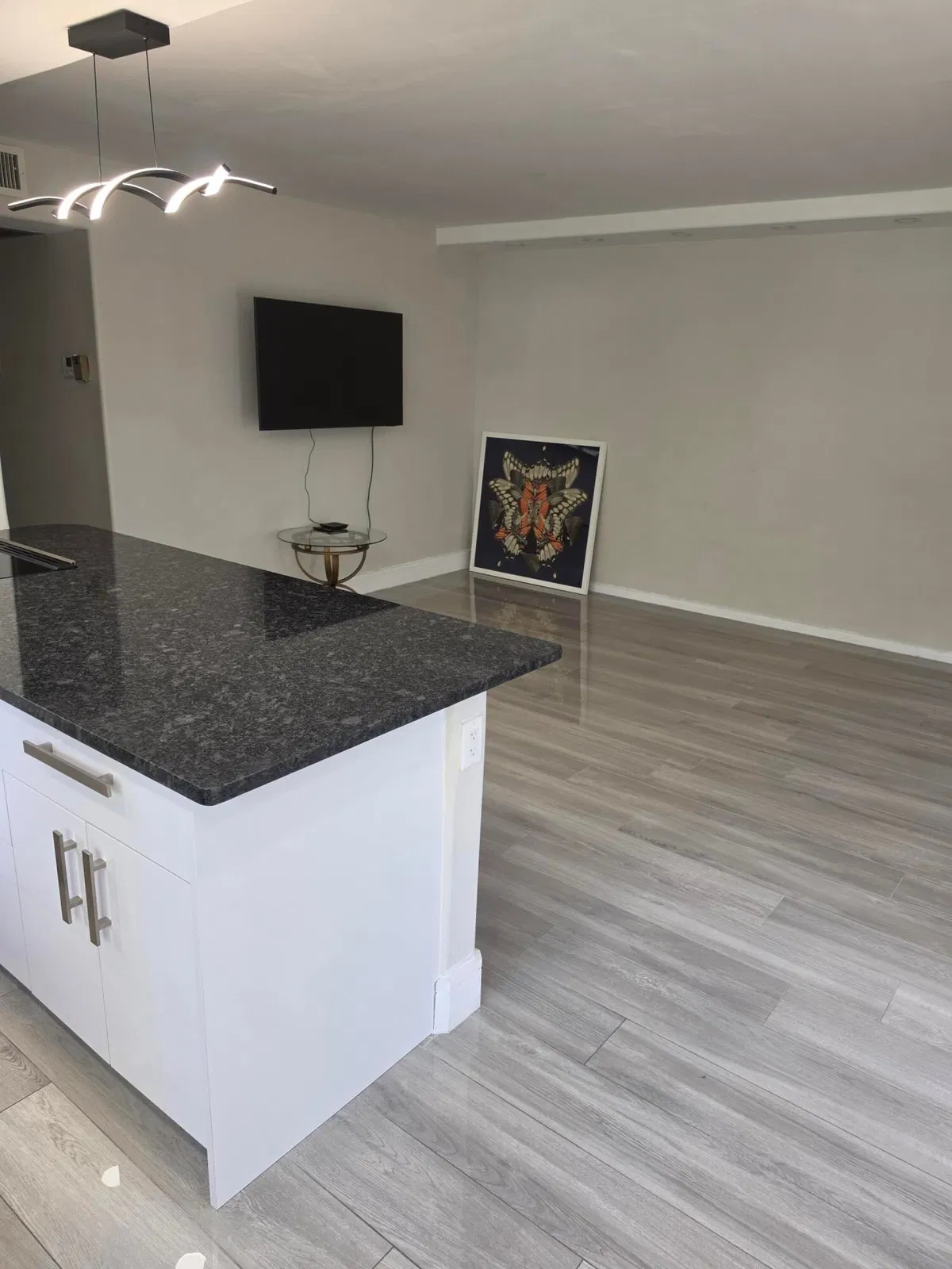 Unit 235 photo 7