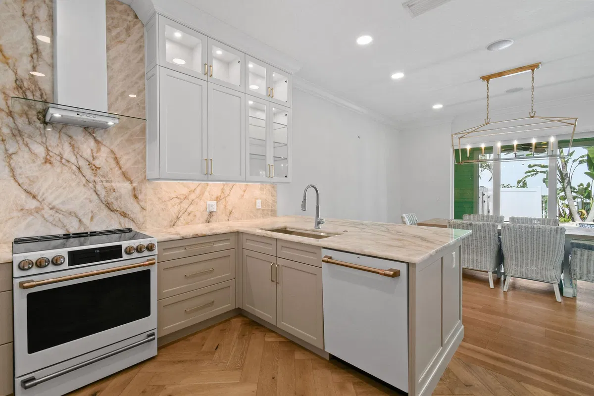  Residence photo 10