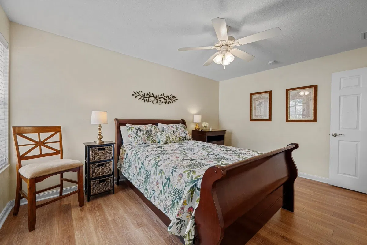 Residence photo 19