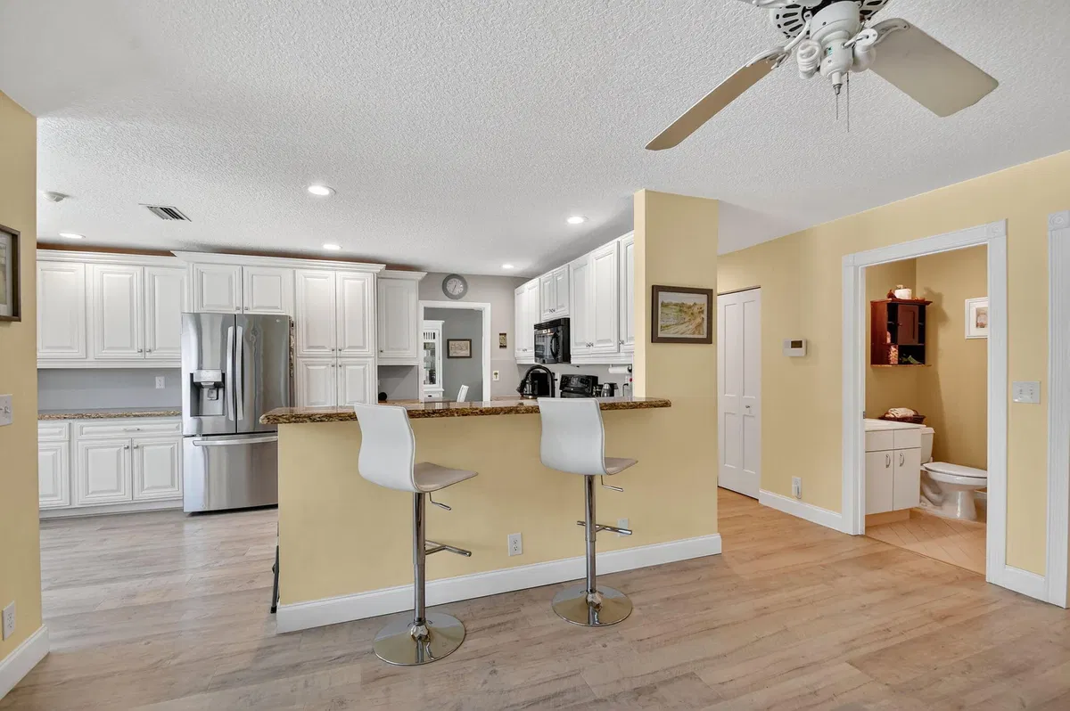  Residence photo 16
