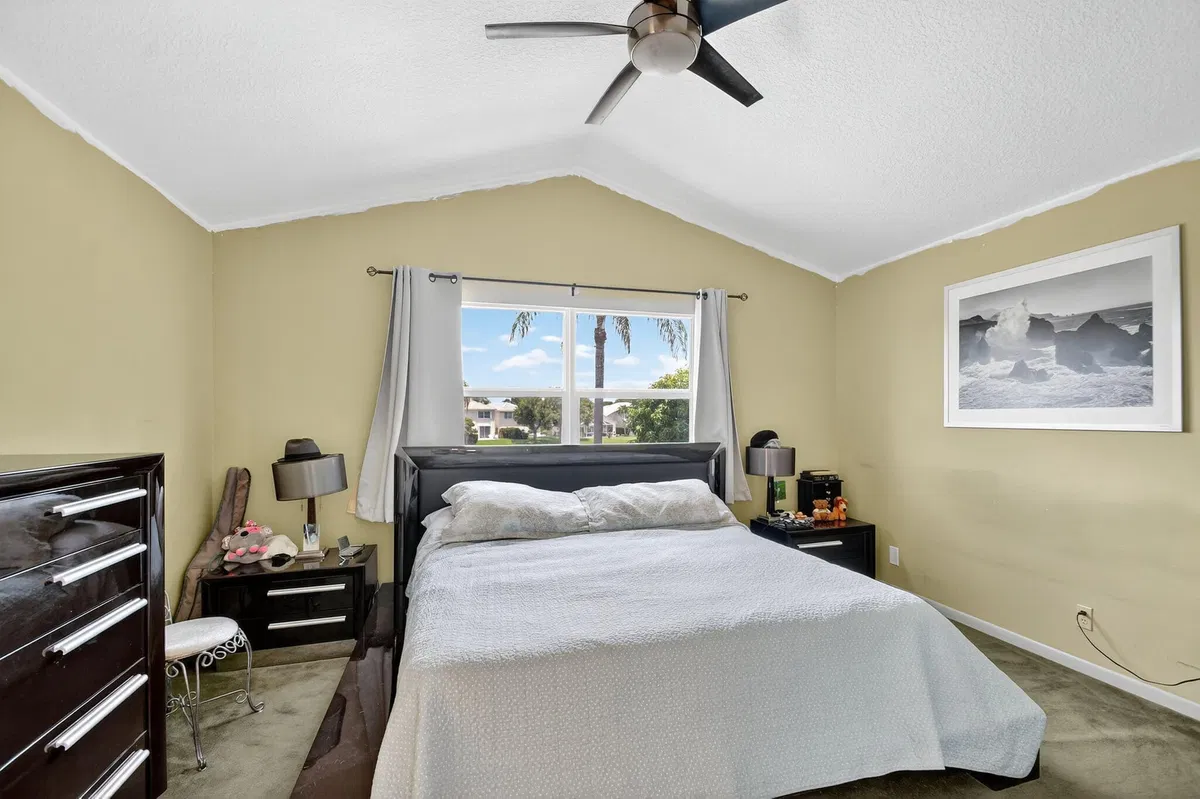  Residence photo 40