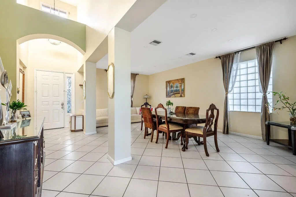 Residence photo 7