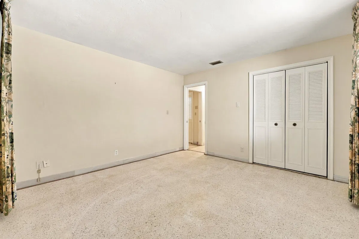 Residence photo 46