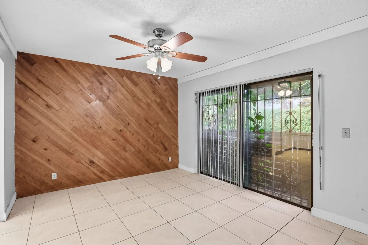 Residence photo 13