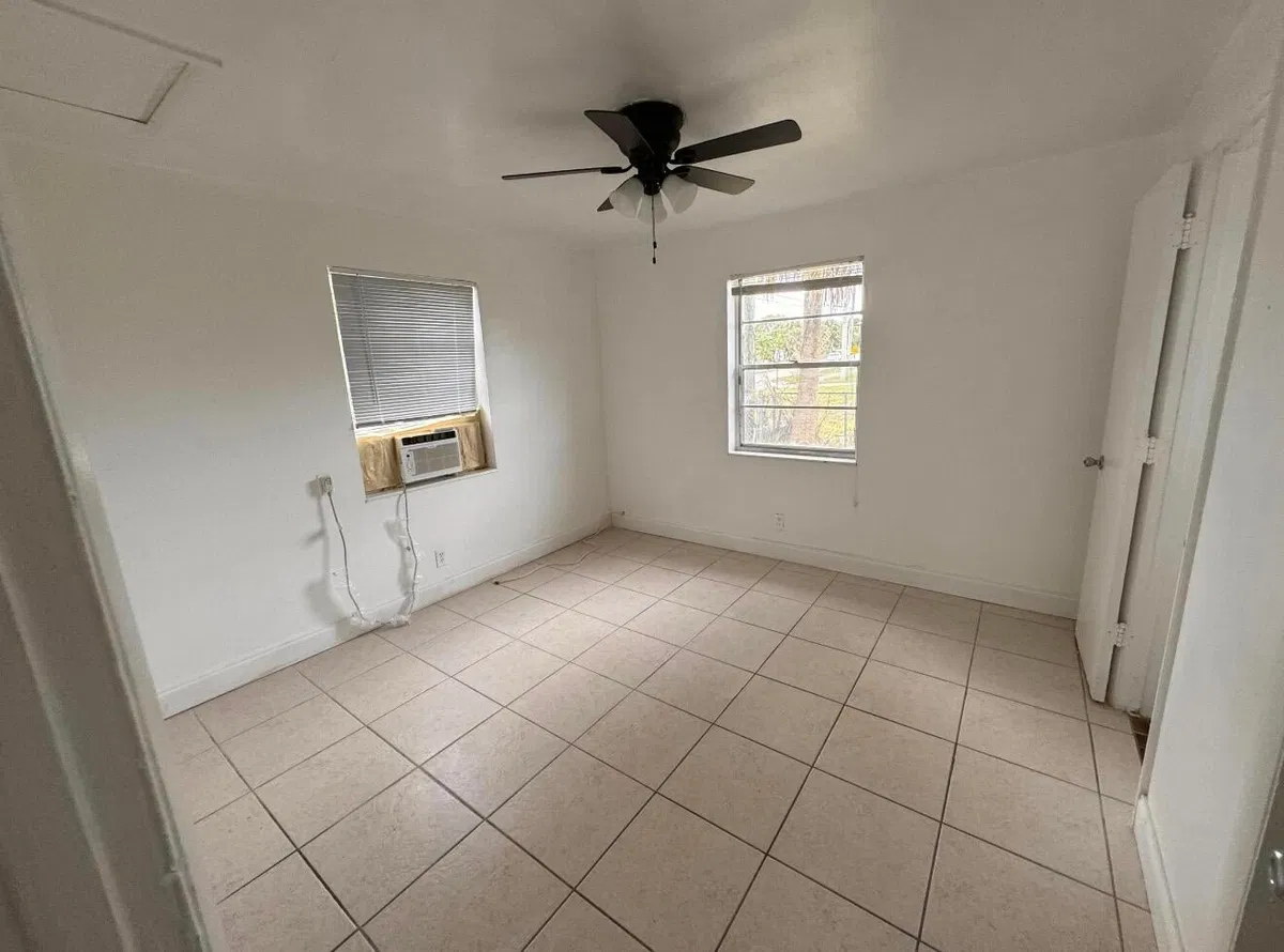 Residence photo 4
