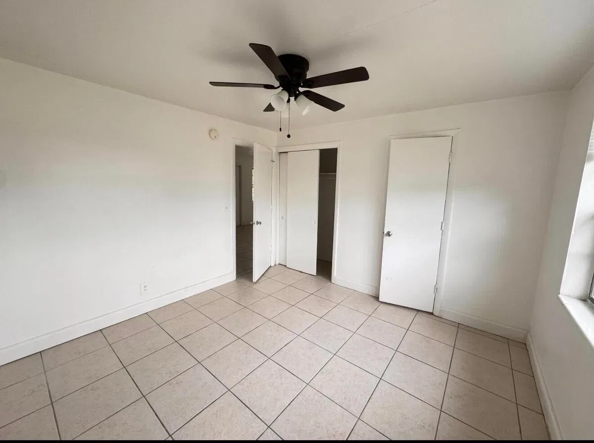  Residence photo 7