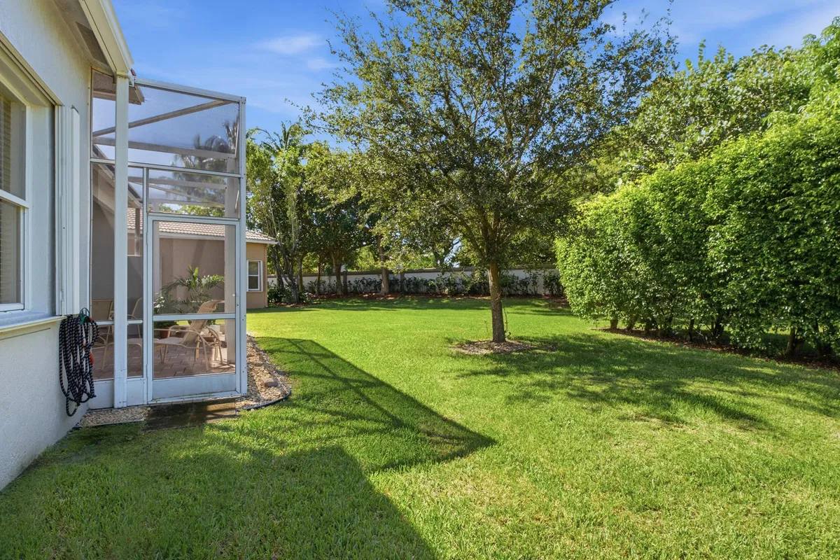 Residence photo 34