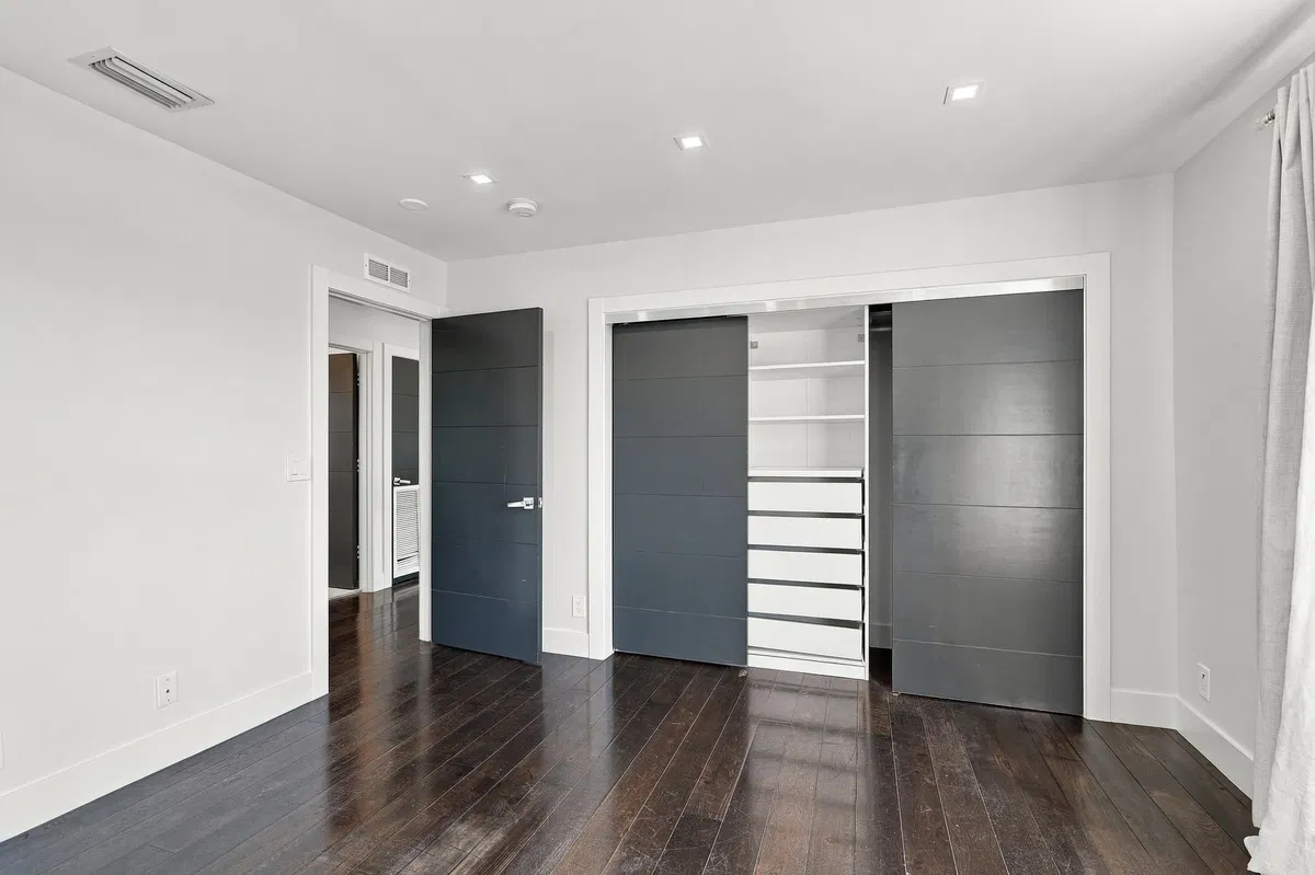 Residence photo 28