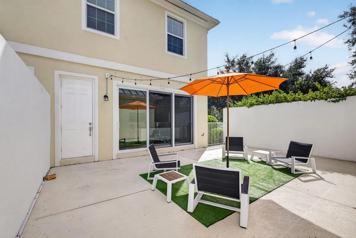 Mallory Creek Abacoa Residence photo 4