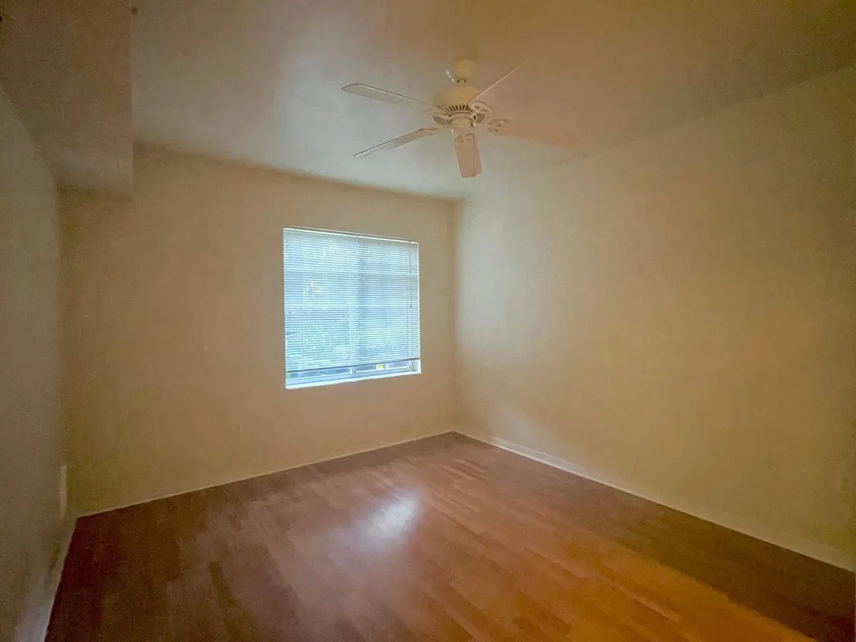Unit 107 photo 13