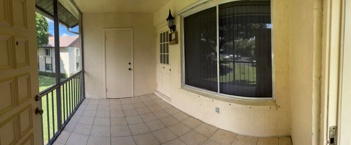 Unit C2 photo 4