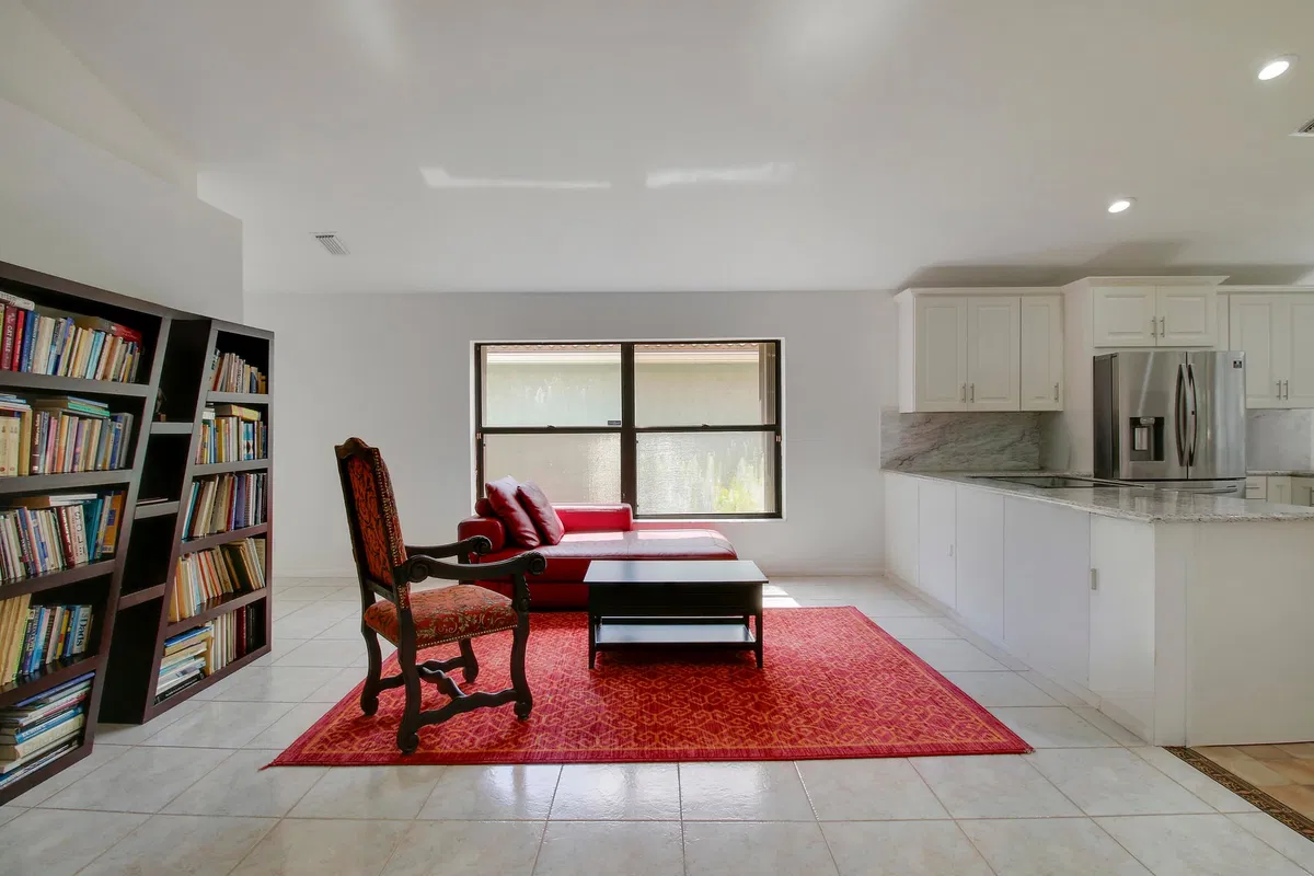 Residence photo 10
