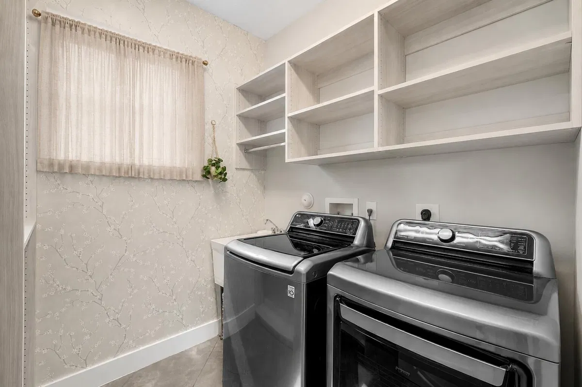 Residence photo 25