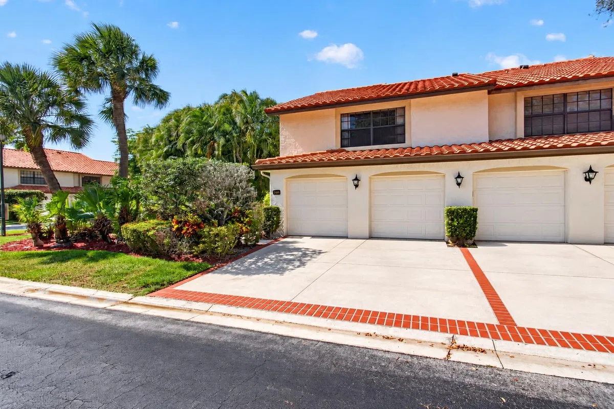 Residence photo 61