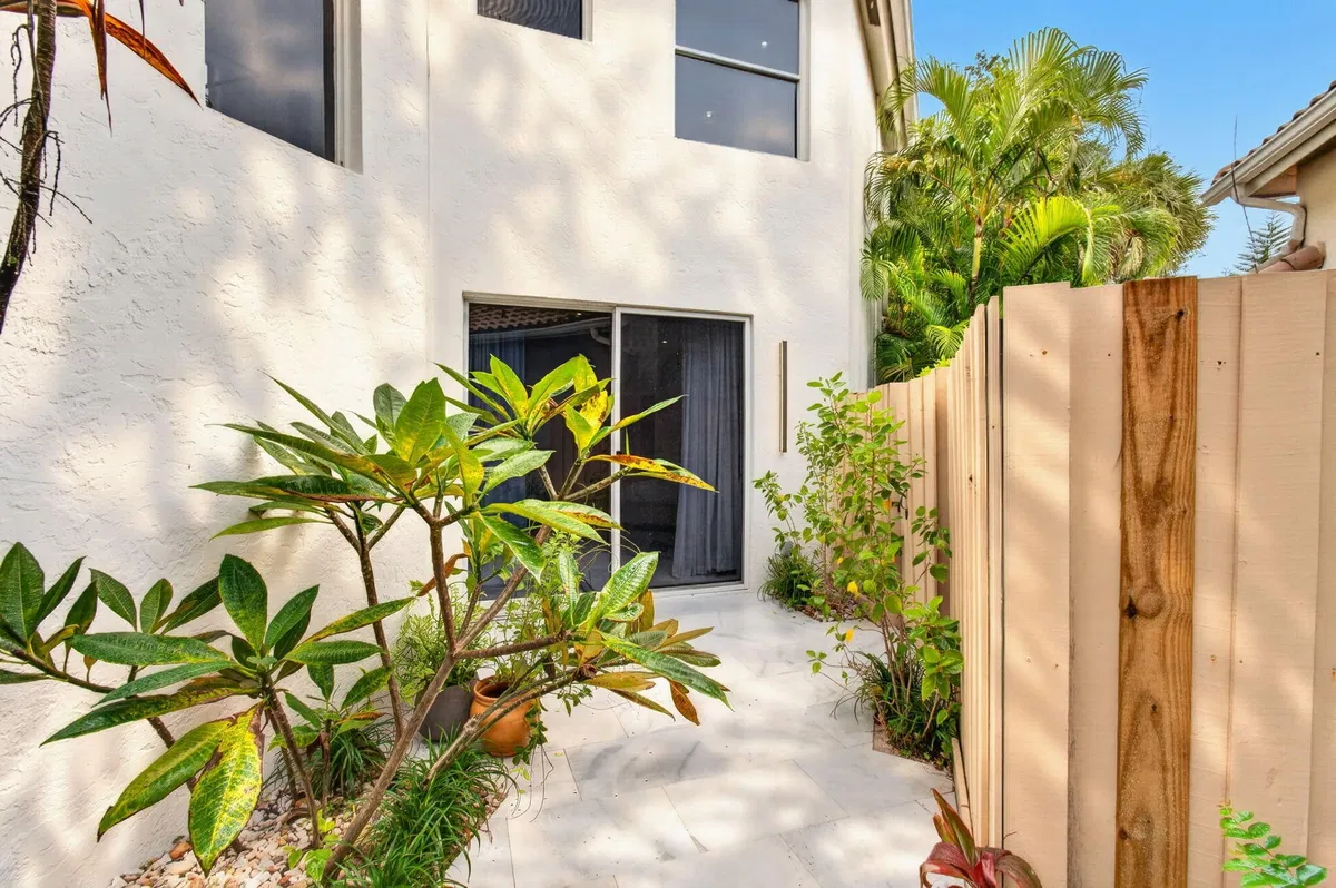 Residence photo 58