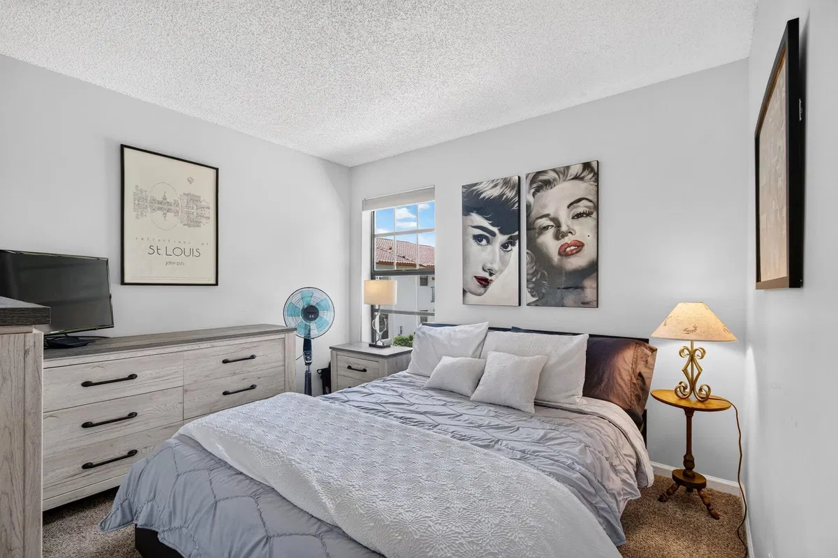 Unit 208 photo 31