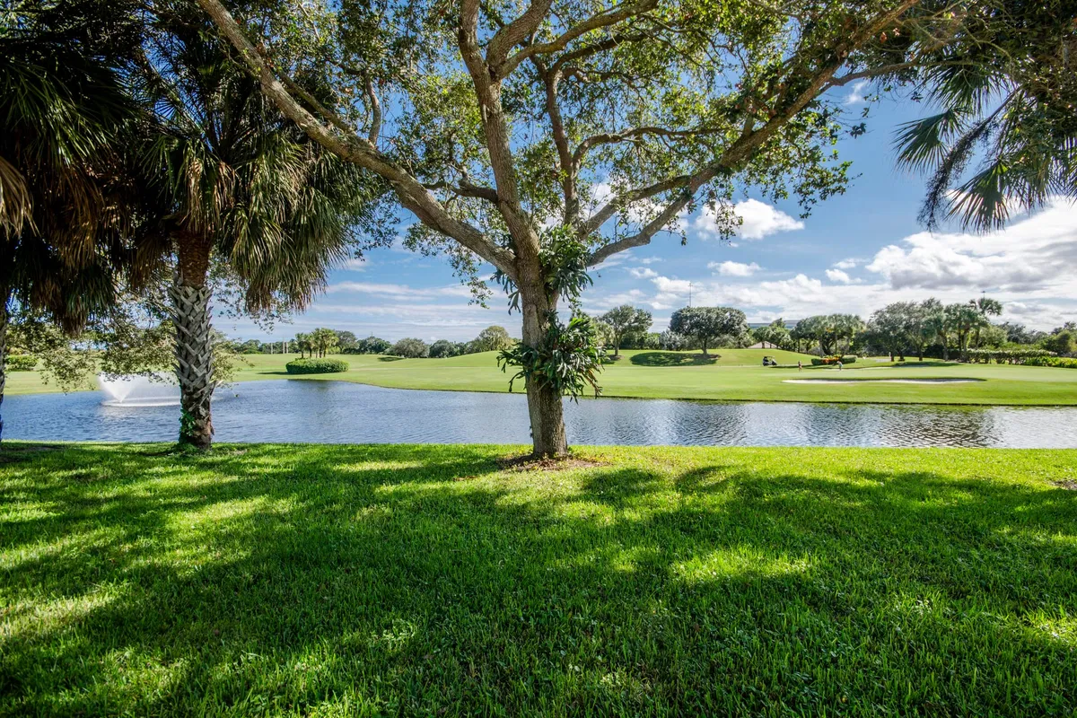 Island at Abacoa Residence photo 34
