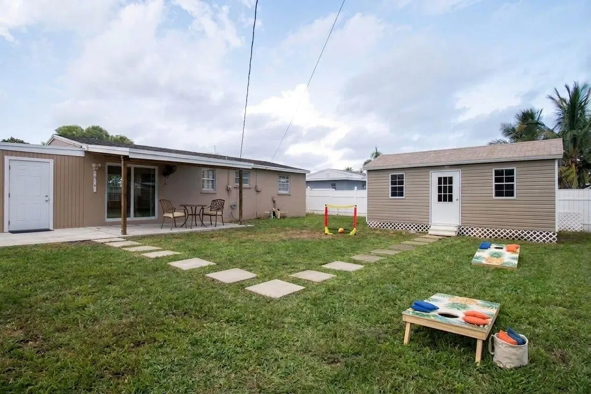 Residence photo 16