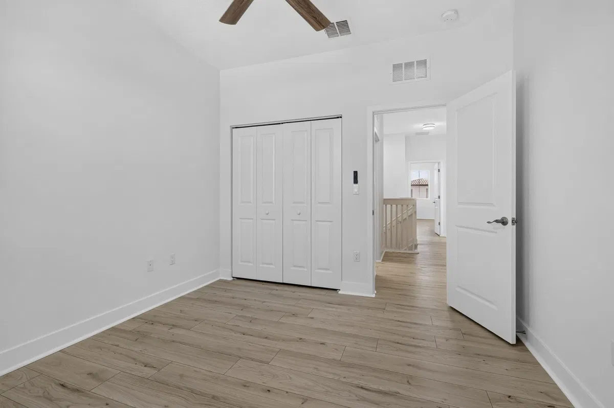 Residence photo 19