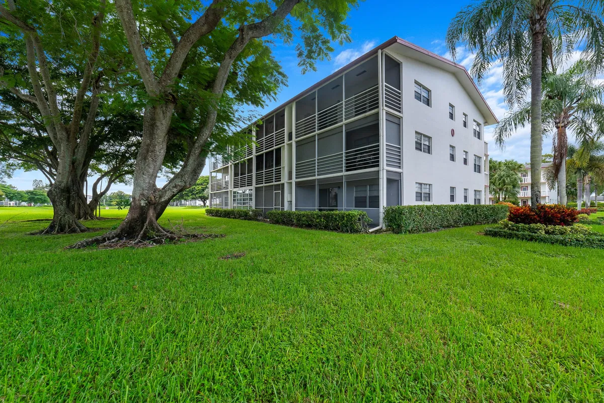  Residence photo 19