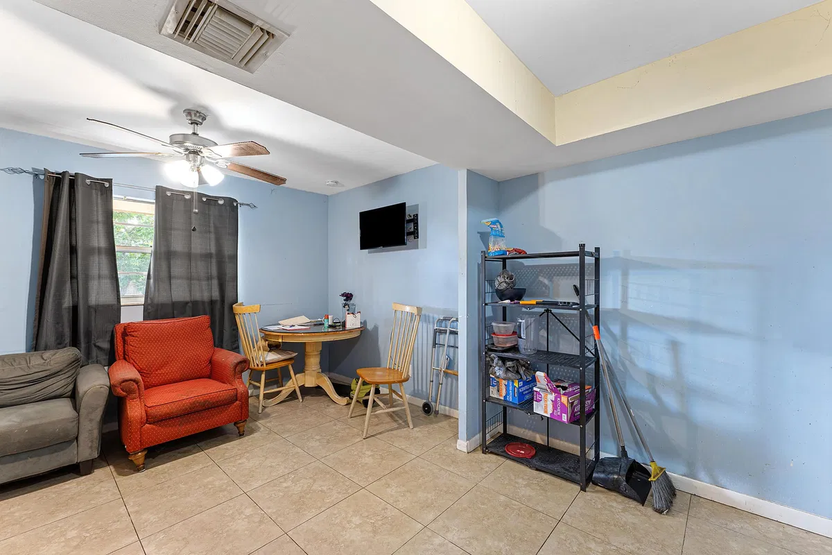 Residence photo 13