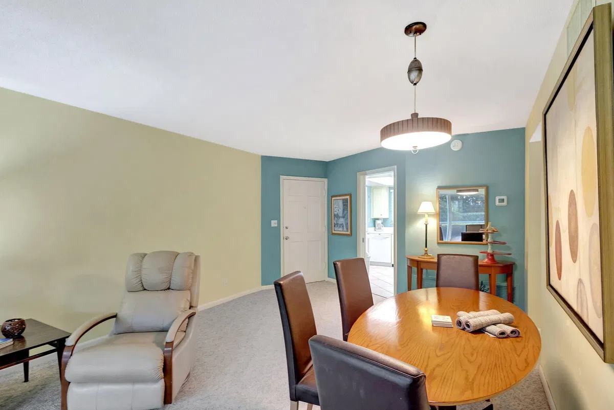 Unit 108 photo 10