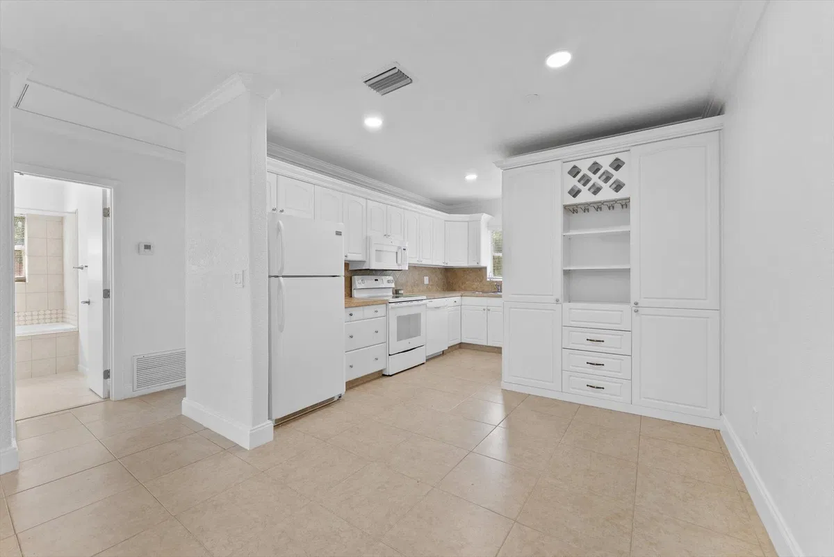  Residence photo 7