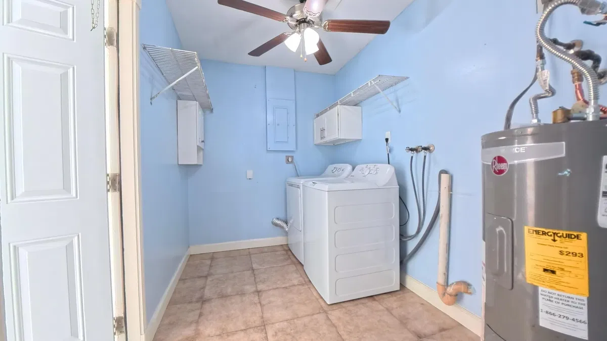 Residence photo 13