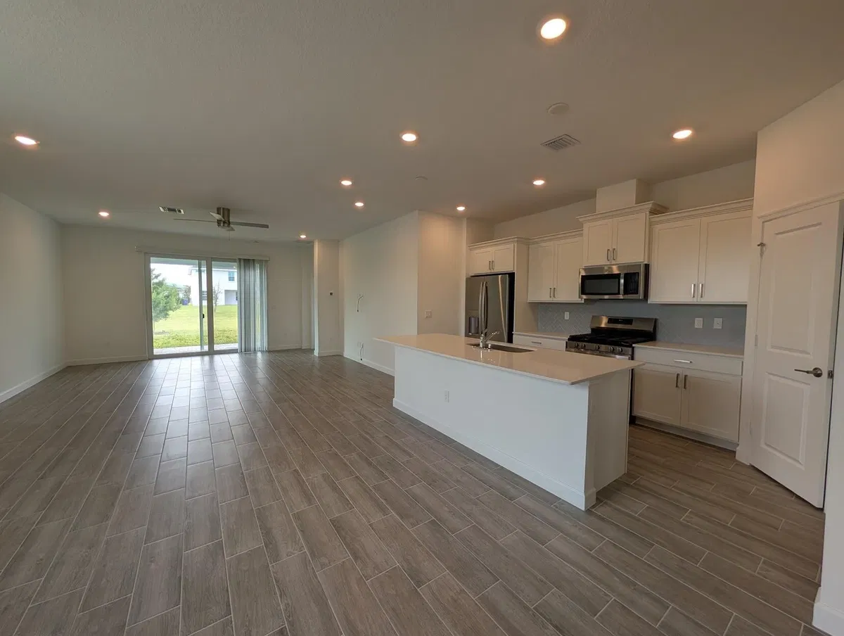 Residence photo 4