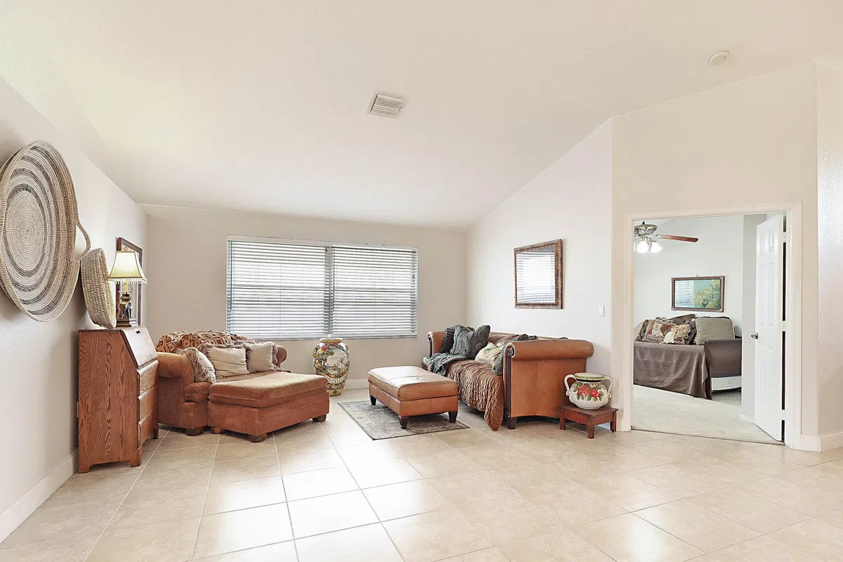  Residence photo 10