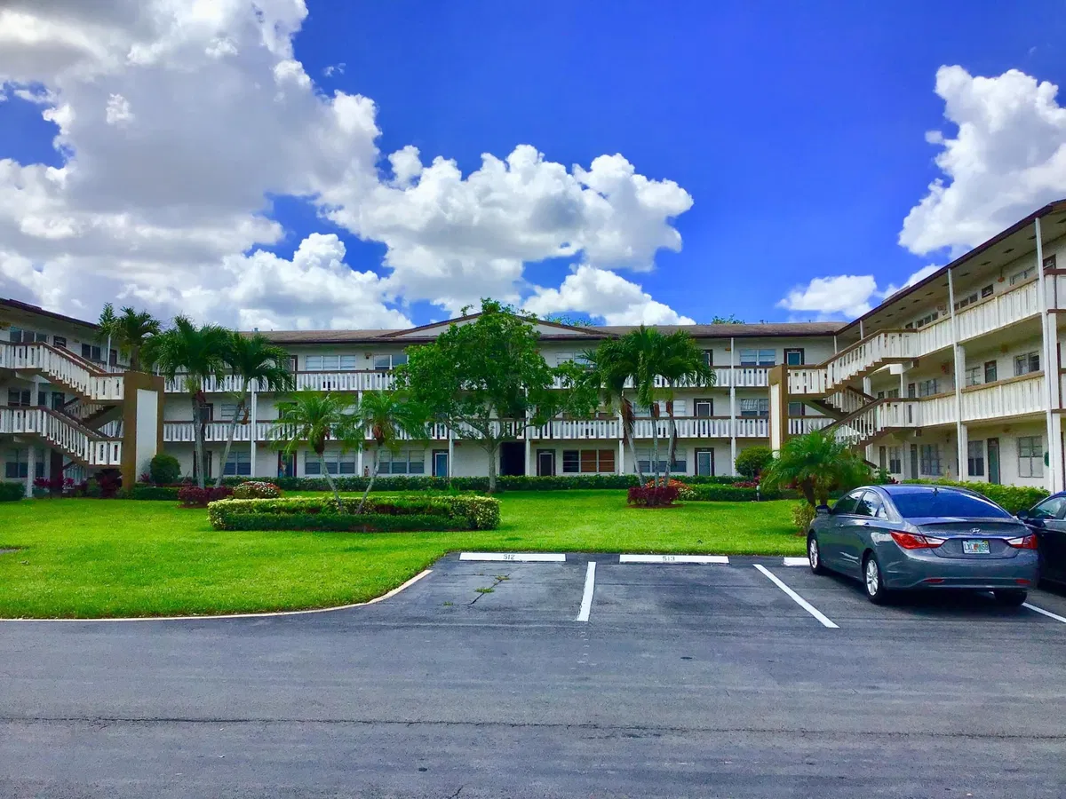 Residence photo 25