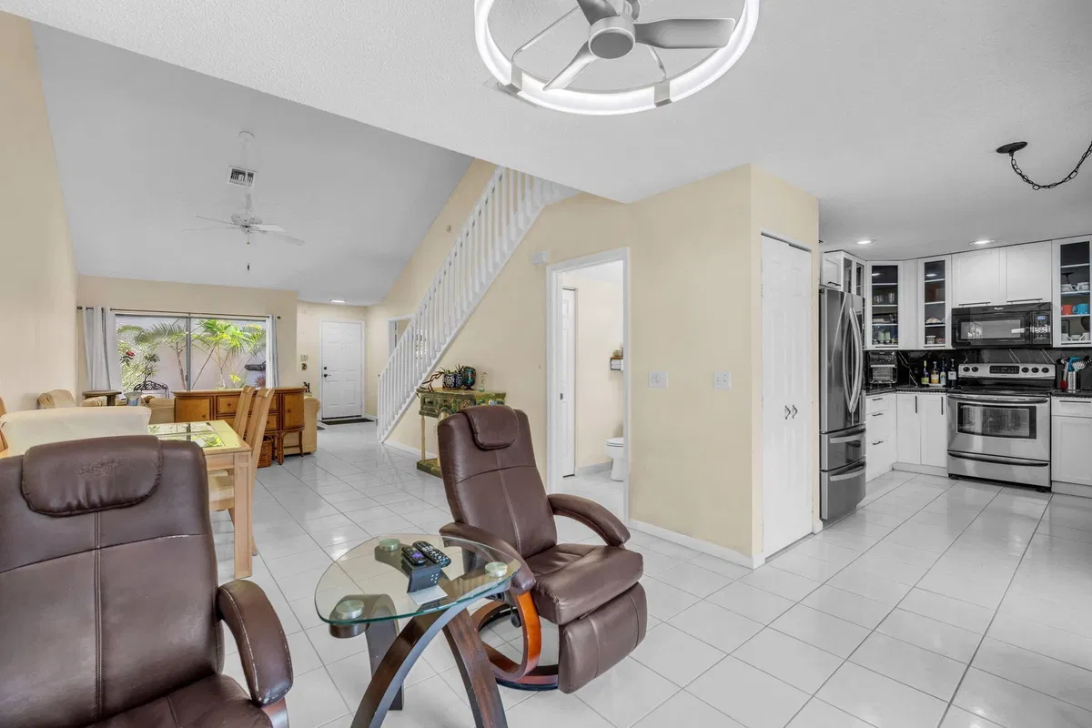 Residence photo 13