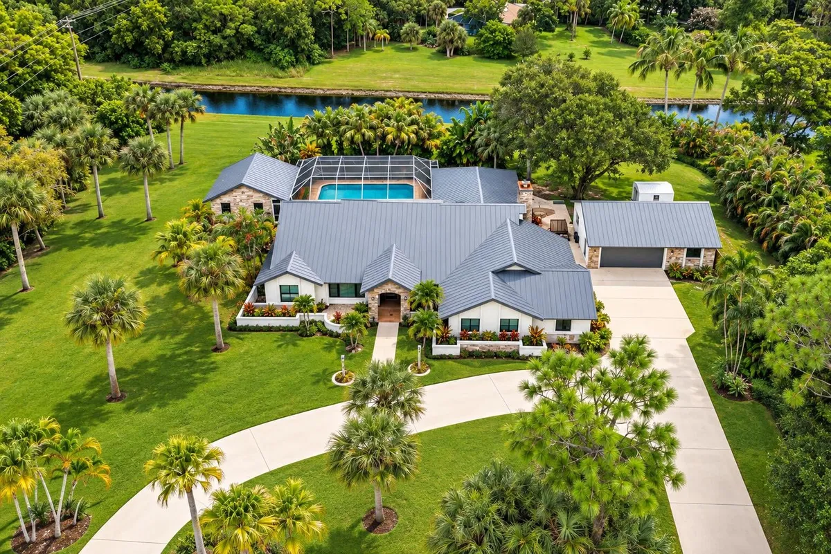 Paddock Park 1 Residence